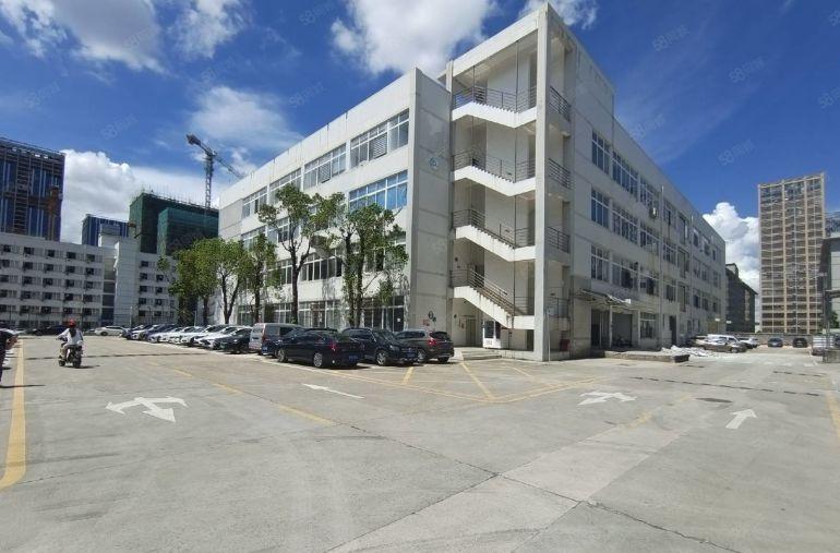 坪山坑梓地铁站旁原房东楼上500平方精装修办公室厂房仓库出租