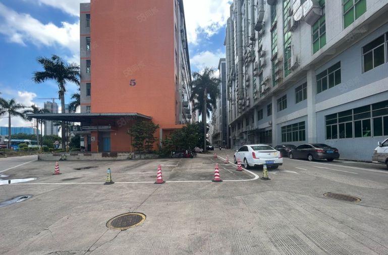 坑梓龙田街道一二楼各1000平现成装修办公室仓库厂房出租