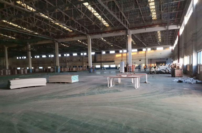 深圳坪山15000平方米仓库出租，层高12米，可以分租