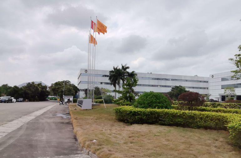 深圳市坪山区红本厂房出租，1楼9米高16000平米，带航车