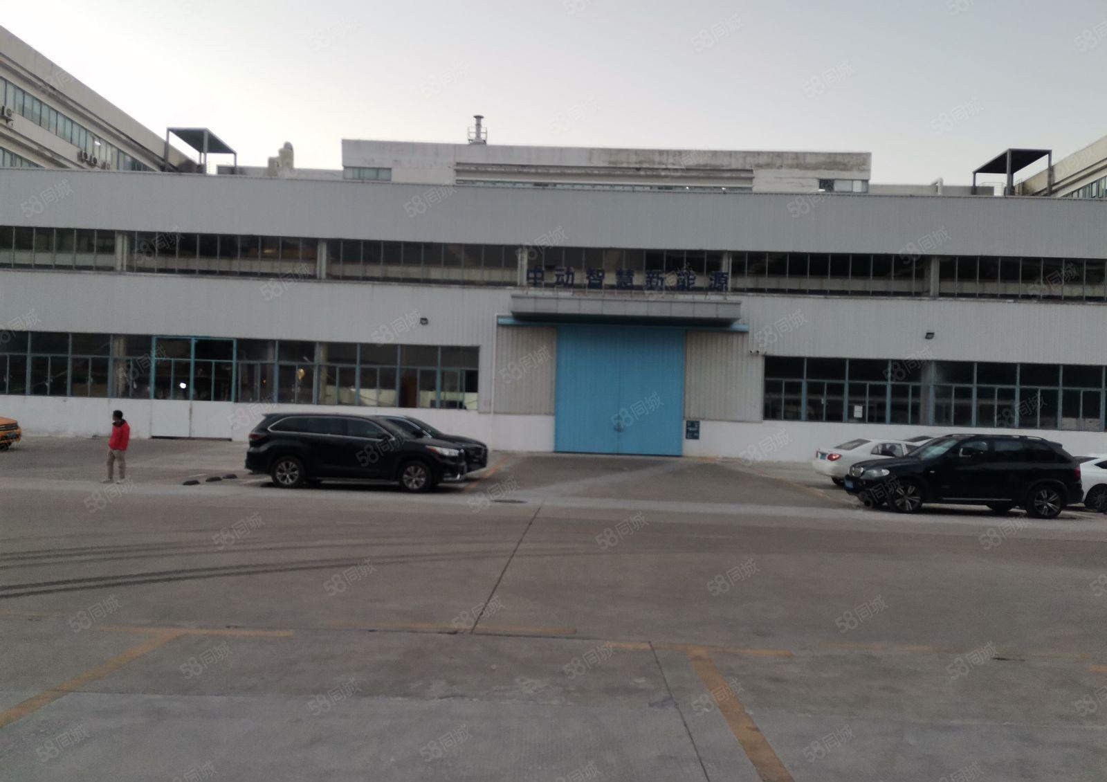 深圳市坪山区一楼12000平方米红本厂房出租，高度10米