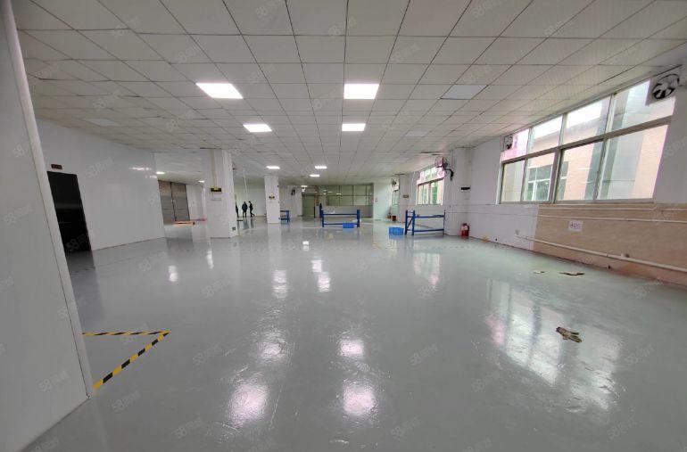 坪山地铁站附近楼上1000平红本低价出租，带精装修停车位足