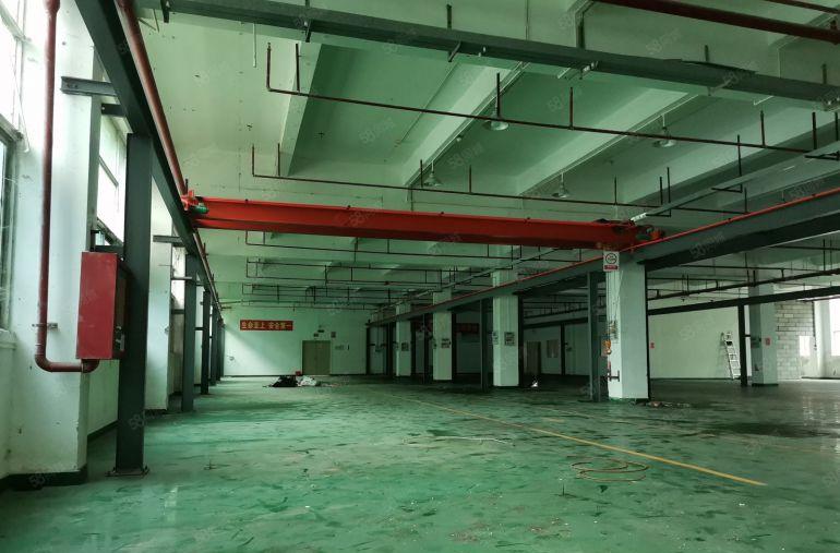 深圳市坪山区一楼1170平米，厂房出租，带行车，层高5.5米