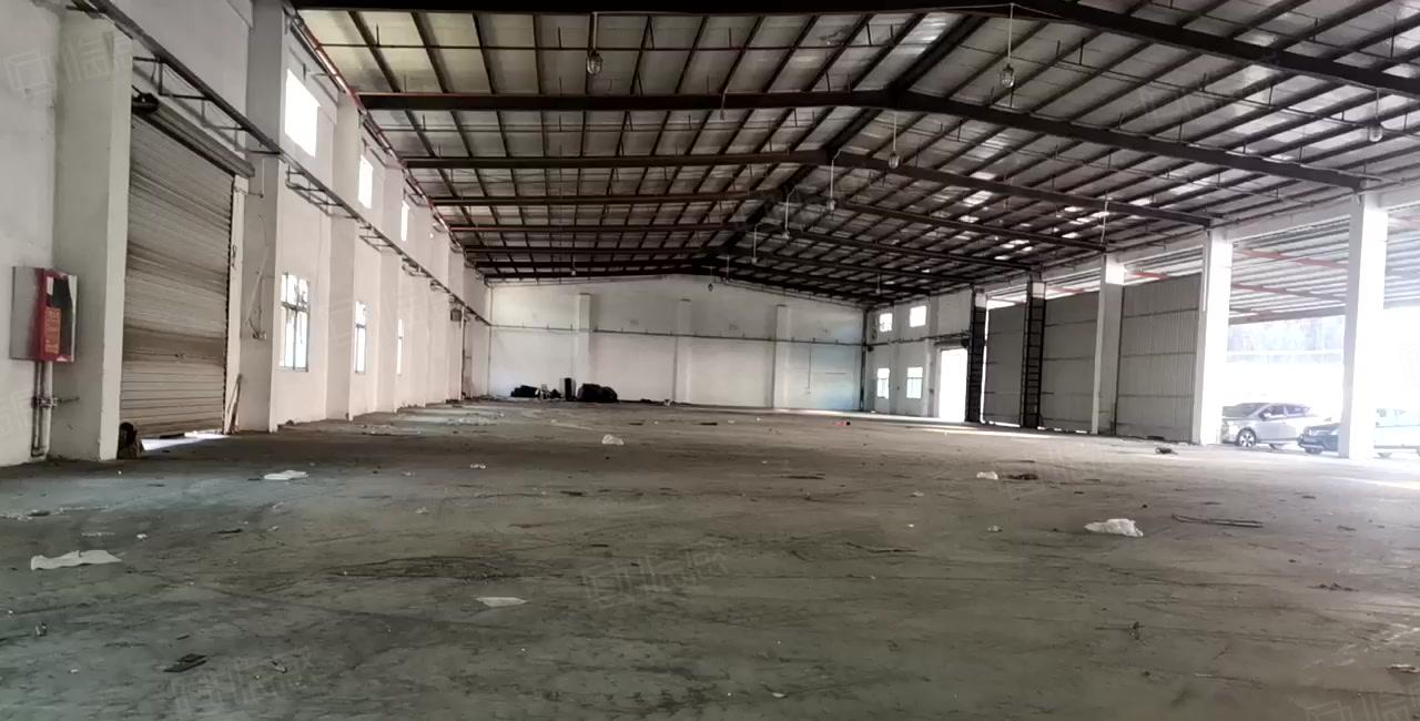 深圳市坪山区坑梓2600平方米，单一层厂房出租，空地超大