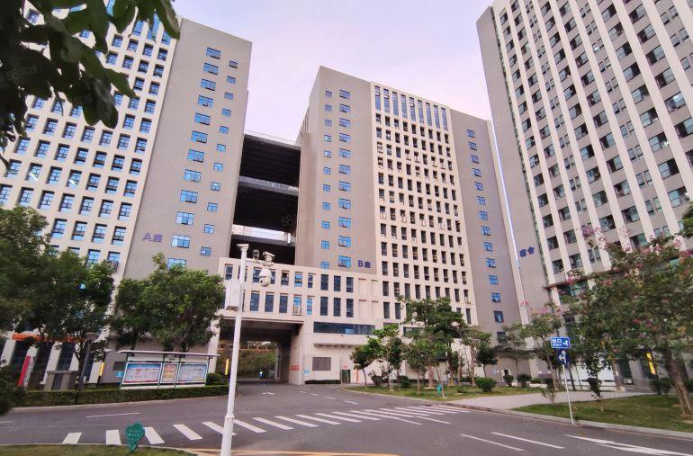 坪山竹坑科技园新空出楼上500平方带装修办公室仓库厂房出租