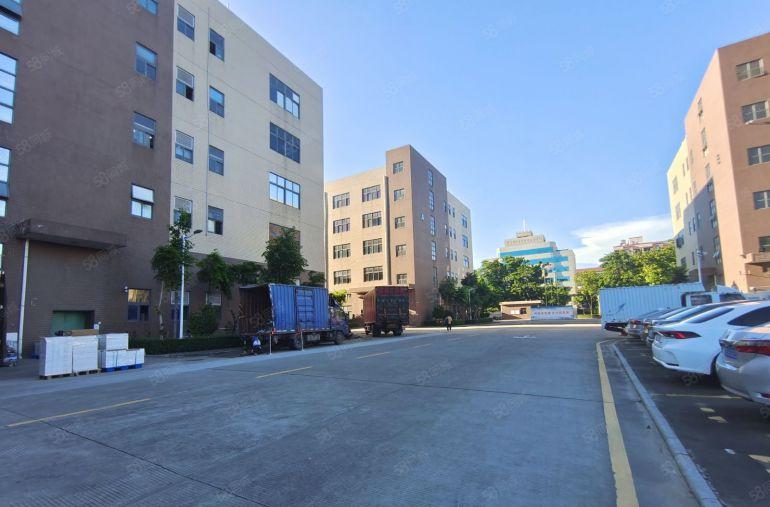 坪山大工业区原房东大型科技园楼上带装修2000平厂房低价出租