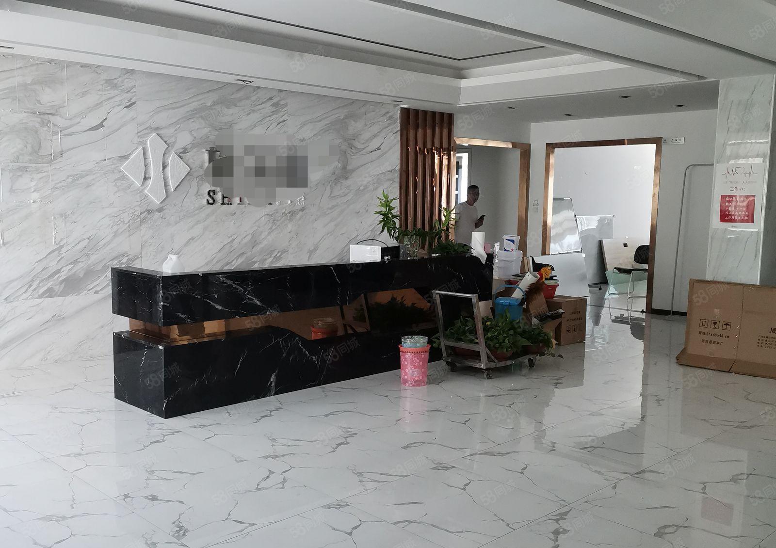 坪山宝山第二工业区独院厂房4000平米出租，可分租