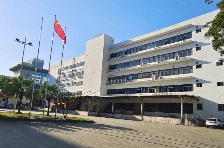 大工业区花园式工业园新出楼上800平方带装修办公仓库厂房出租