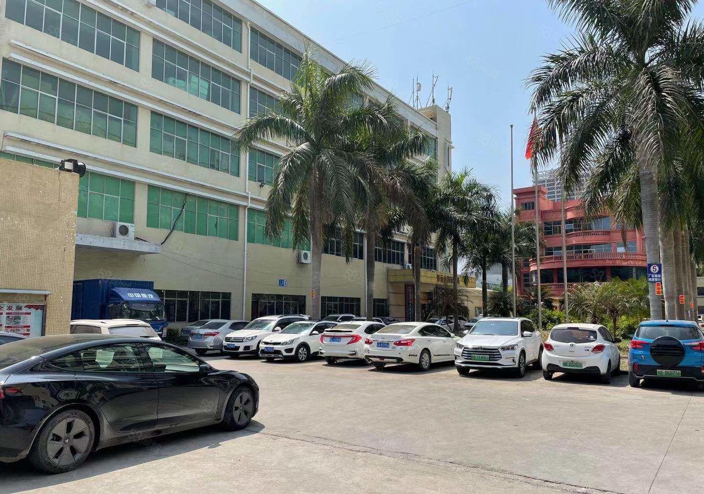 坪山大工业区地铁口原房东红本厂房出租15层可分租实际面积租