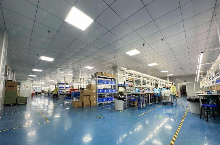 500平起，坪山广场地铁站原房东新出2000平精装修厂房招租