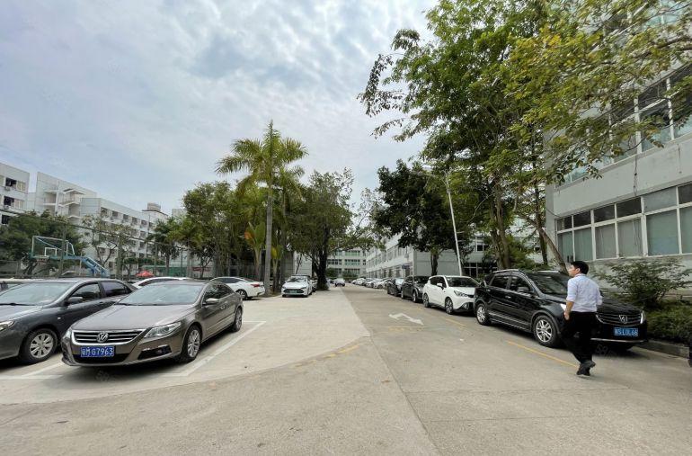 坪山原房东工业园现成无尘车间3000平方带精装修办公厂房出租