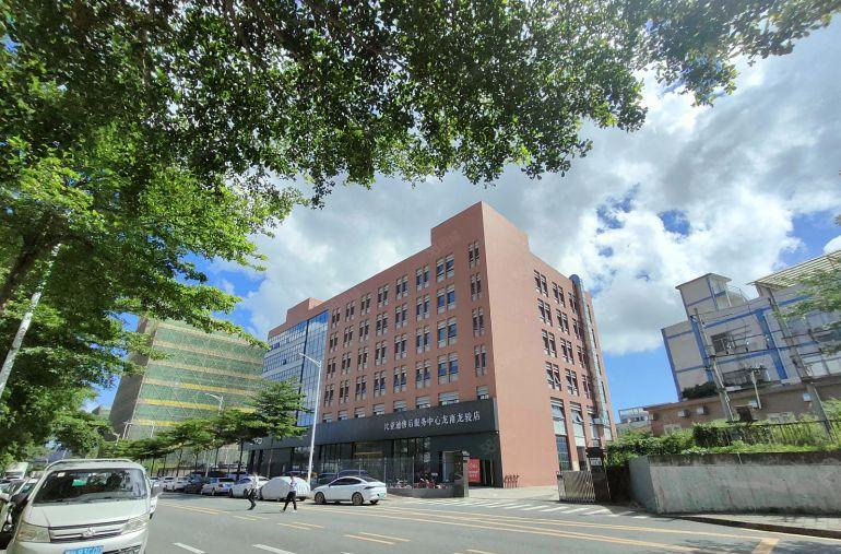 坪山沙田地铁附近无公摊楼上精装修厂房1200平低价出租可分租