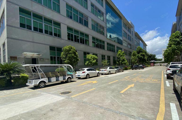 坪山坑梓医疗产业园楼上2000平精装修办公室仓库厂房出租