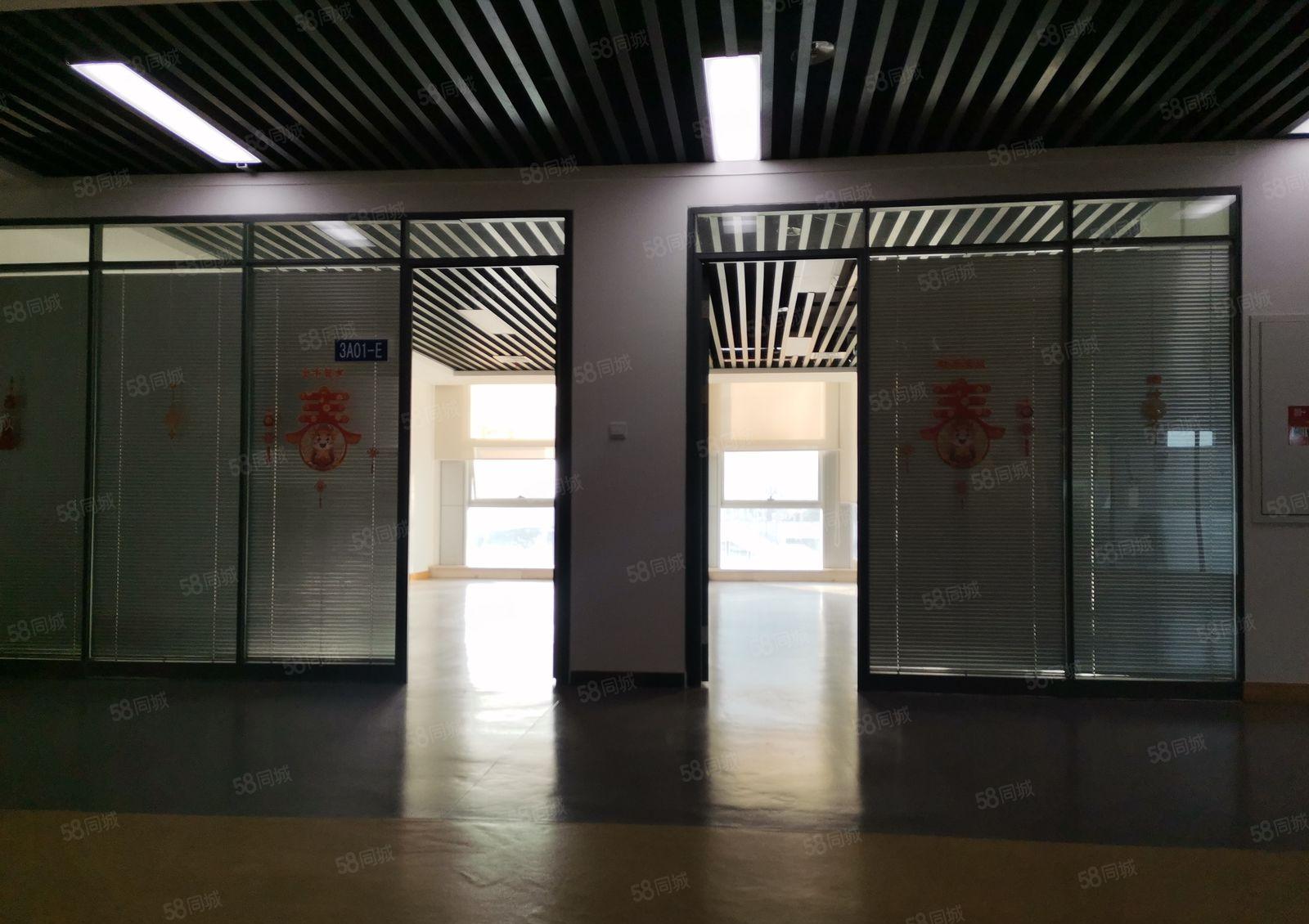 坪山大工业区精装修1000平方米厂房出租，形象好，交通方便