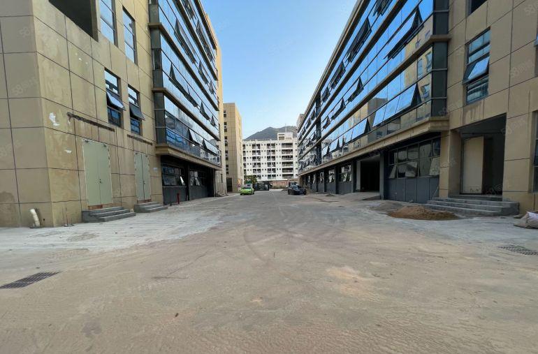 坪山层高7米独门独院26000平方厂房出租1500平起分租