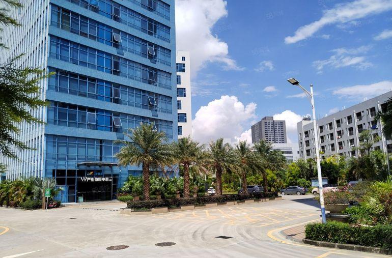 业主直租坪山高新产业园楼上600平精装修办公室仓库厂房出租