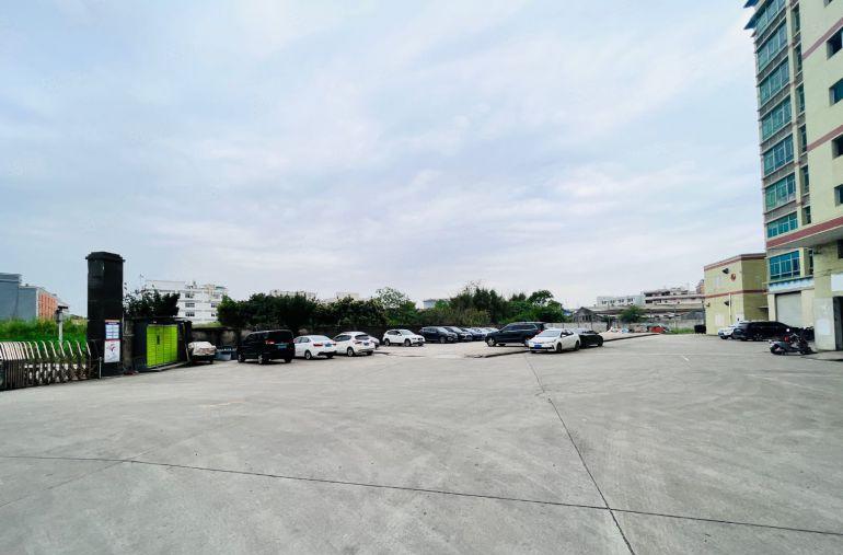 深圳坪山1200平原房东带精装修办公室厂房出租有喷淋3吨电梯