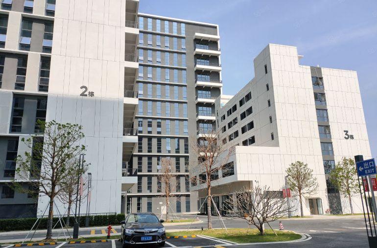 坪山高新区，生物产业基地全新红本厂房招租