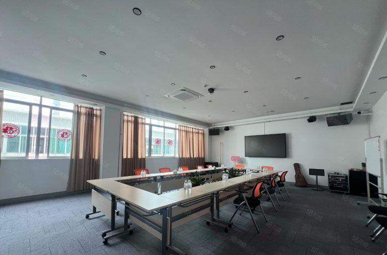 坪山大工业区原房东红本2楼1200平方精装修厂房大小可分租