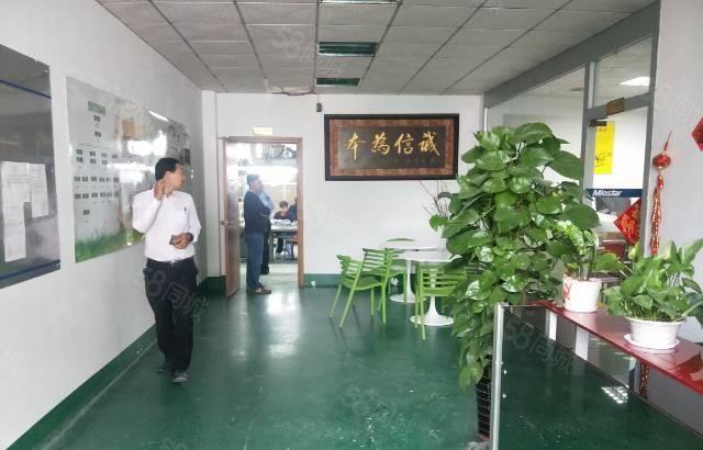 坪山坑梓新出楼上660平带装修厂房出租