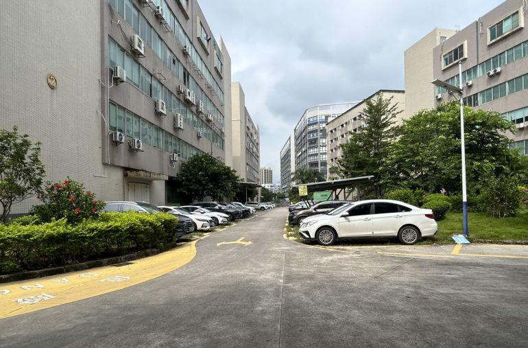 坪山大工业区楼上500平带装修办公室原房东厂房出租 可分租