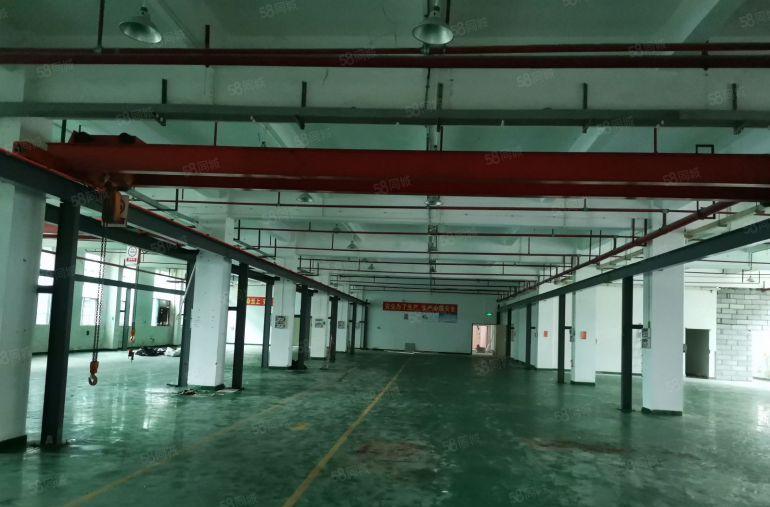 深圳市坪山区一楼1170平米，厂房出租，带行车，层高5.5米