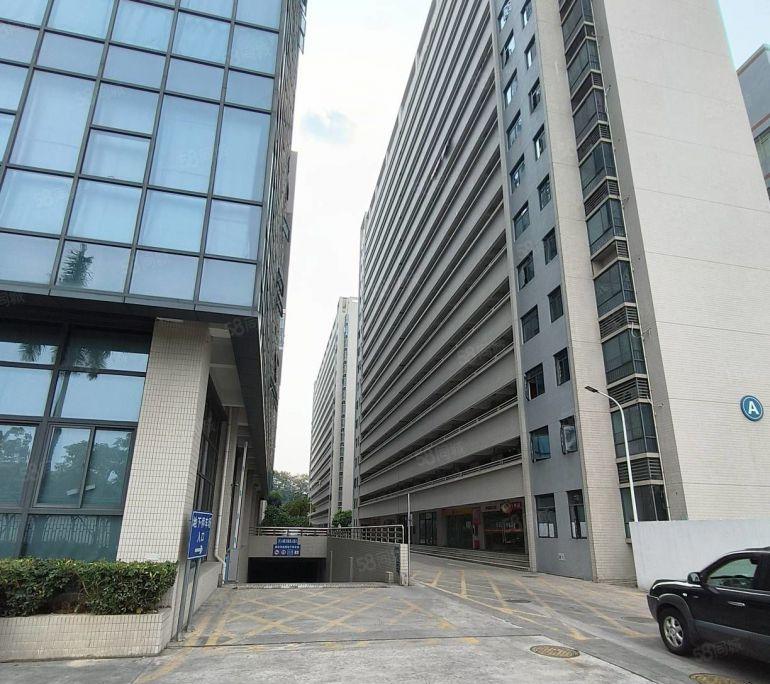 坪山坑梓大工业区一二楼2000平厂房大小可分租一楼6米