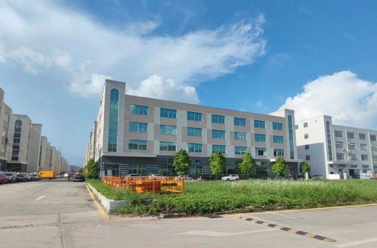 坪山高速路口红本精装修1000平方办公厂房超大空地低价出租