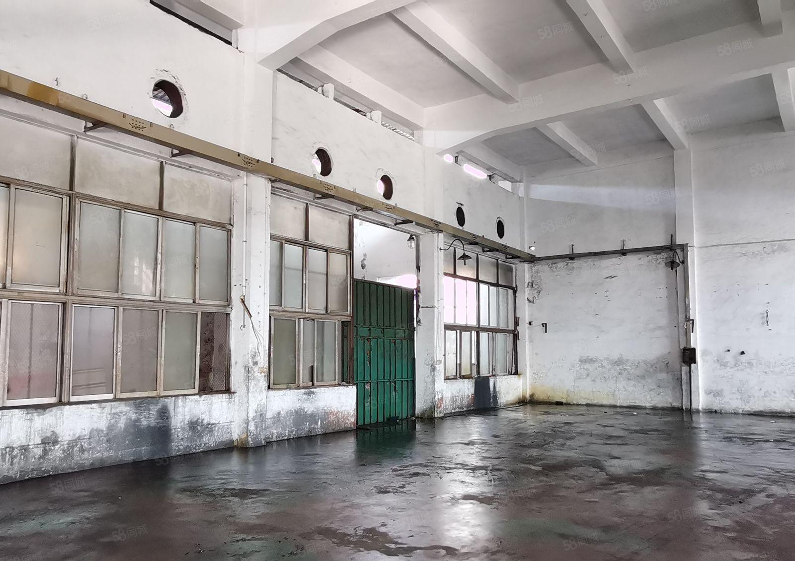 可分高度11米有牛角坪山坑梓秀新新梓路附近园区一楼1500平