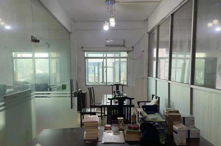 出租龙岗宝龙吓坑办公室仓库宿舍房东直租