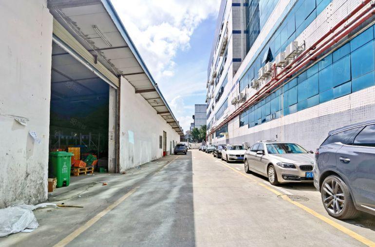 南山西丽 主干道边上 研发产业园单一层钢构625平大车好进出