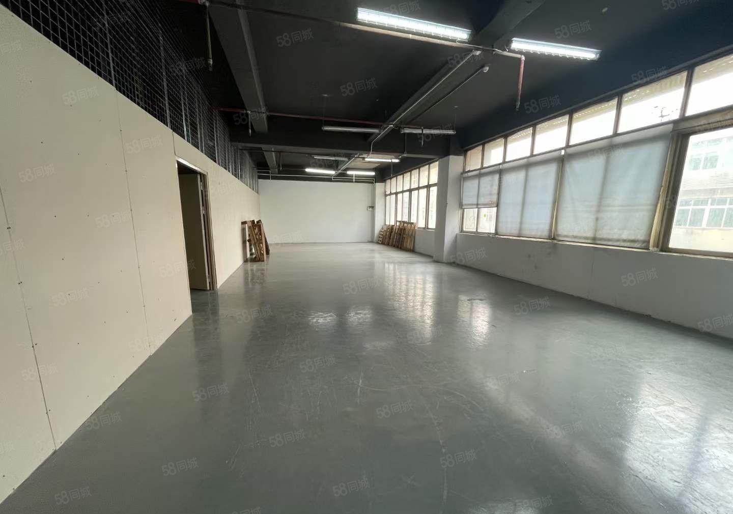 车公庙特价仓库85平方6500元 地铁20米 适合各类仓库