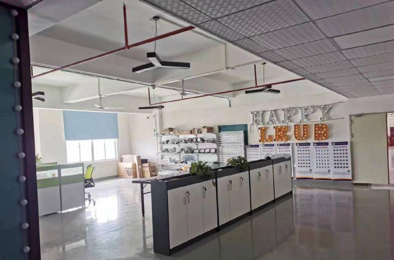 坪山坑梓小面积厂房带装修办公室分租沙田地铁站附近办厂房出租