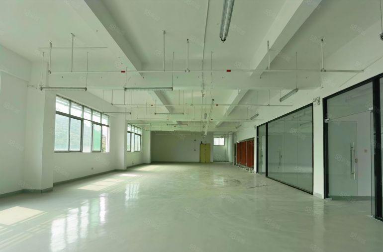 南山西丽 新出精装修整层厂房1450平 租金28元 环境好