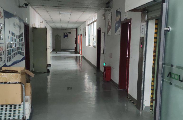 11号线桥头附近精装修厂房3500平可分租