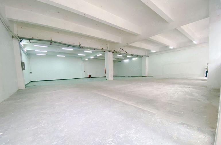 南山西丽大学城旁产业园一楼700平带装修，不限制行业