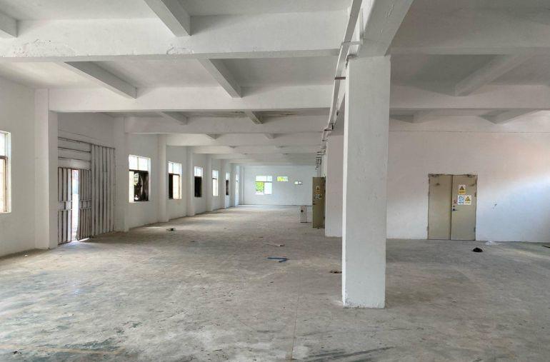 厂房户型方正，精装，出入方便