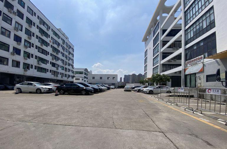 西丽地铁口楼上一楼1000平厂房出租两百平分租精装修办公仓库