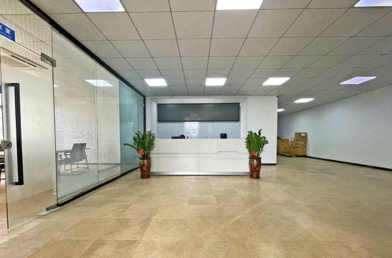 南山西丽厂房 带装修 整层1780平方原房东出租