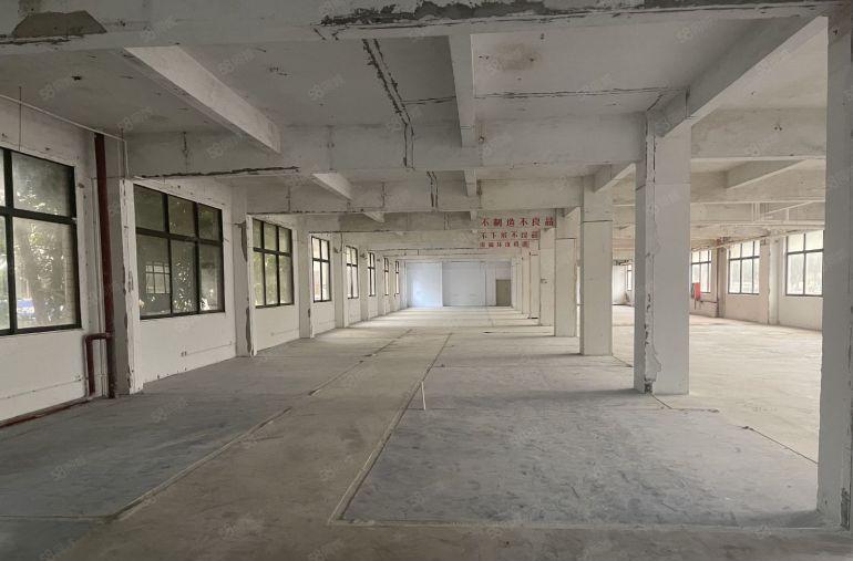 盐田区楼上厂房950平，大小可分租，户型方正价格美丽