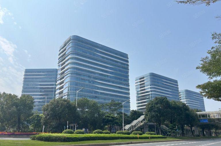 南山地铁口红本产业园楼上精装修350平，地铁口