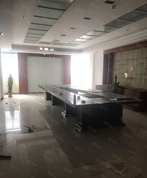 罗湖布心水贝工业区厂房200平...2400平出租可分