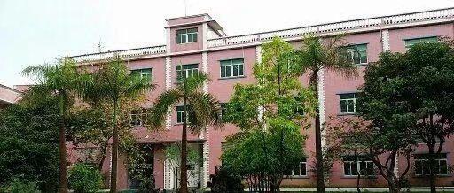 龙岗五联瓦窑坑市场瓦窑东路26号1楼空出800平厂房