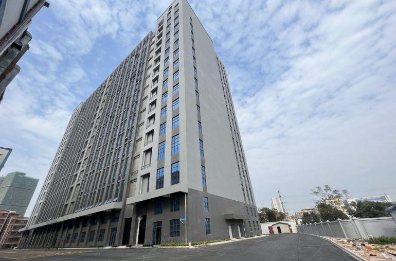 一楼15元实际面积全新红本厂房出租1000平大小可分交通便利