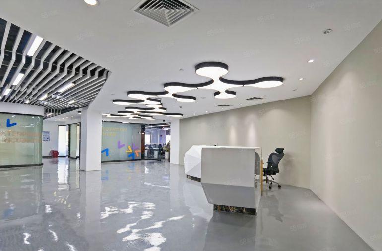 南山科技园旁，地铁口豪装整层2260平带家私，可申请租房补贴