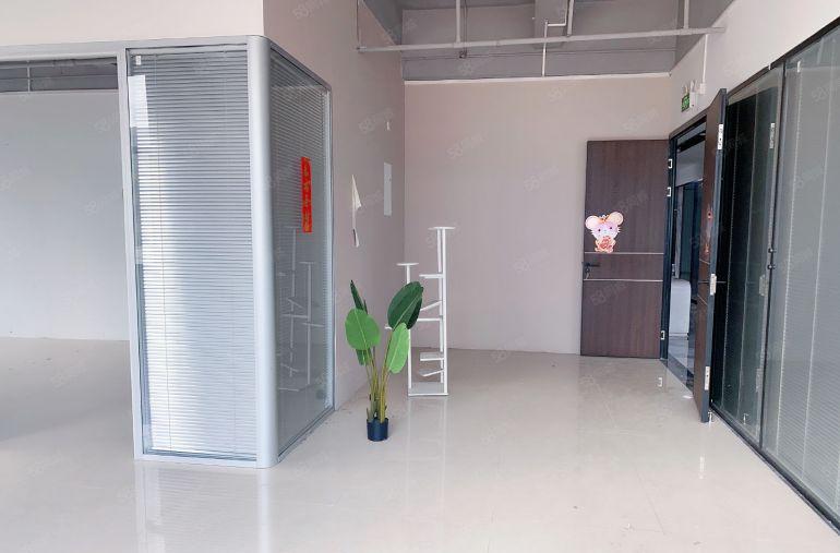 蛇口地铁口 18平米20平米22平米50平米小仓库办公室出租