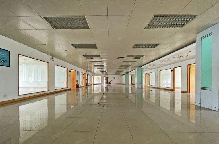 南山科技园新出红本厂房6000平 可分租 靠地铁站