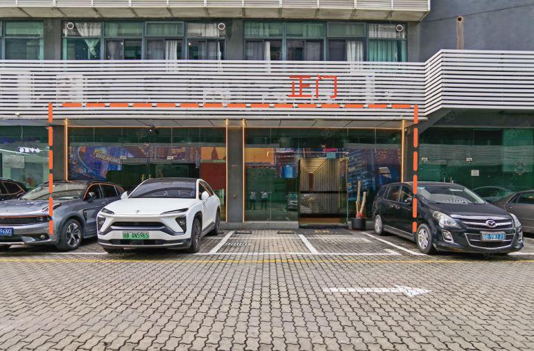 科技园350平一楼精装修厂房新出，可明火做饭，不限行业