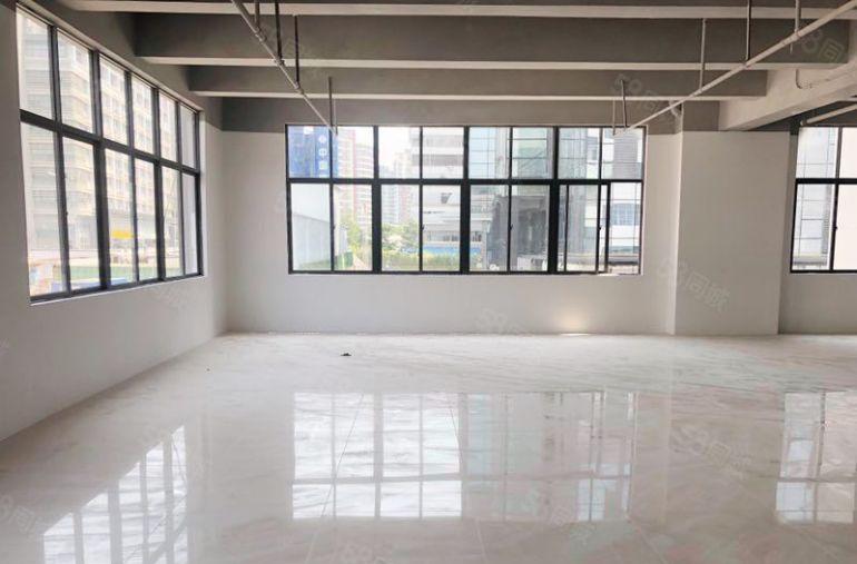 一楼1000平米 公司物业出租 地铁口 可以分组