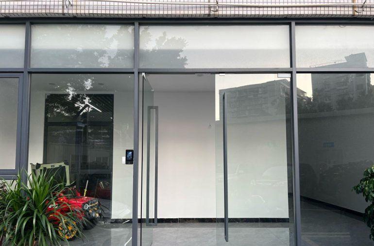 布吉南岭1983小镇新出厂房新装修660平办公仓储